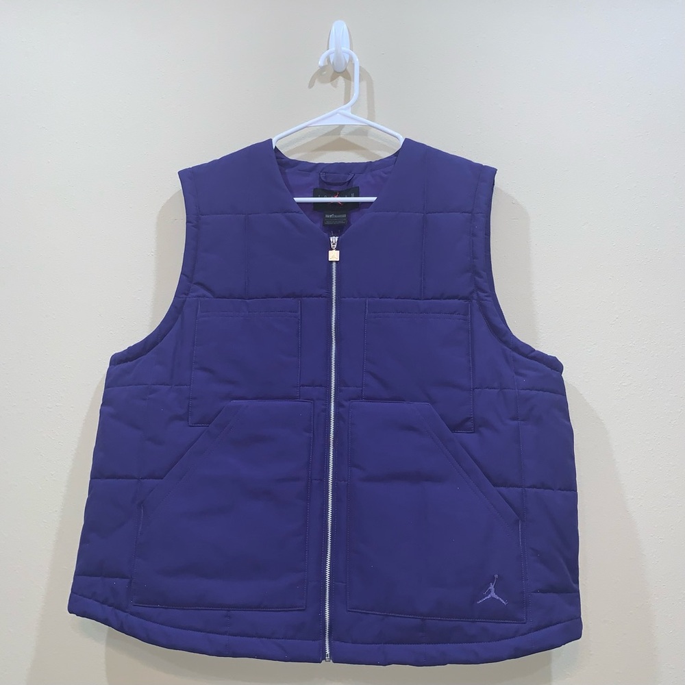 Nike Air Jordan Women’s Vest-Size L New